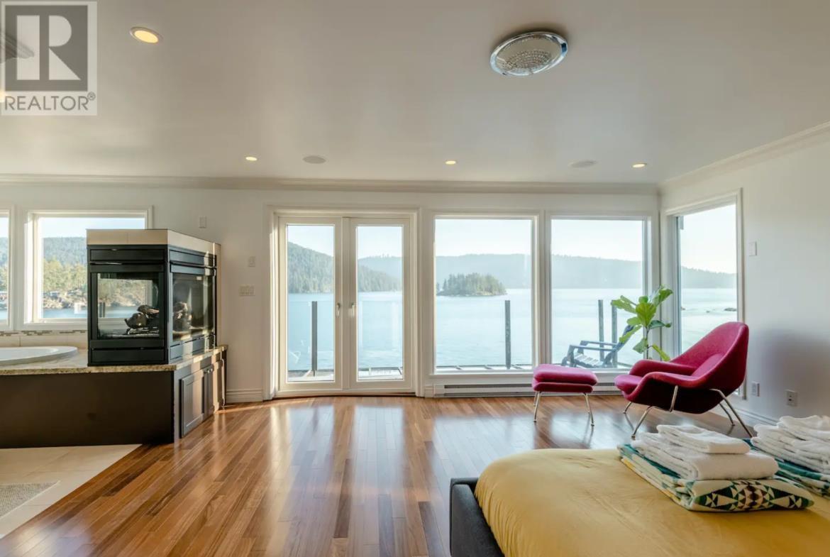 4725 Strathcona Road, North Vancouver, British Columbia  V7G 1G9 - Photo 5 - R2956337