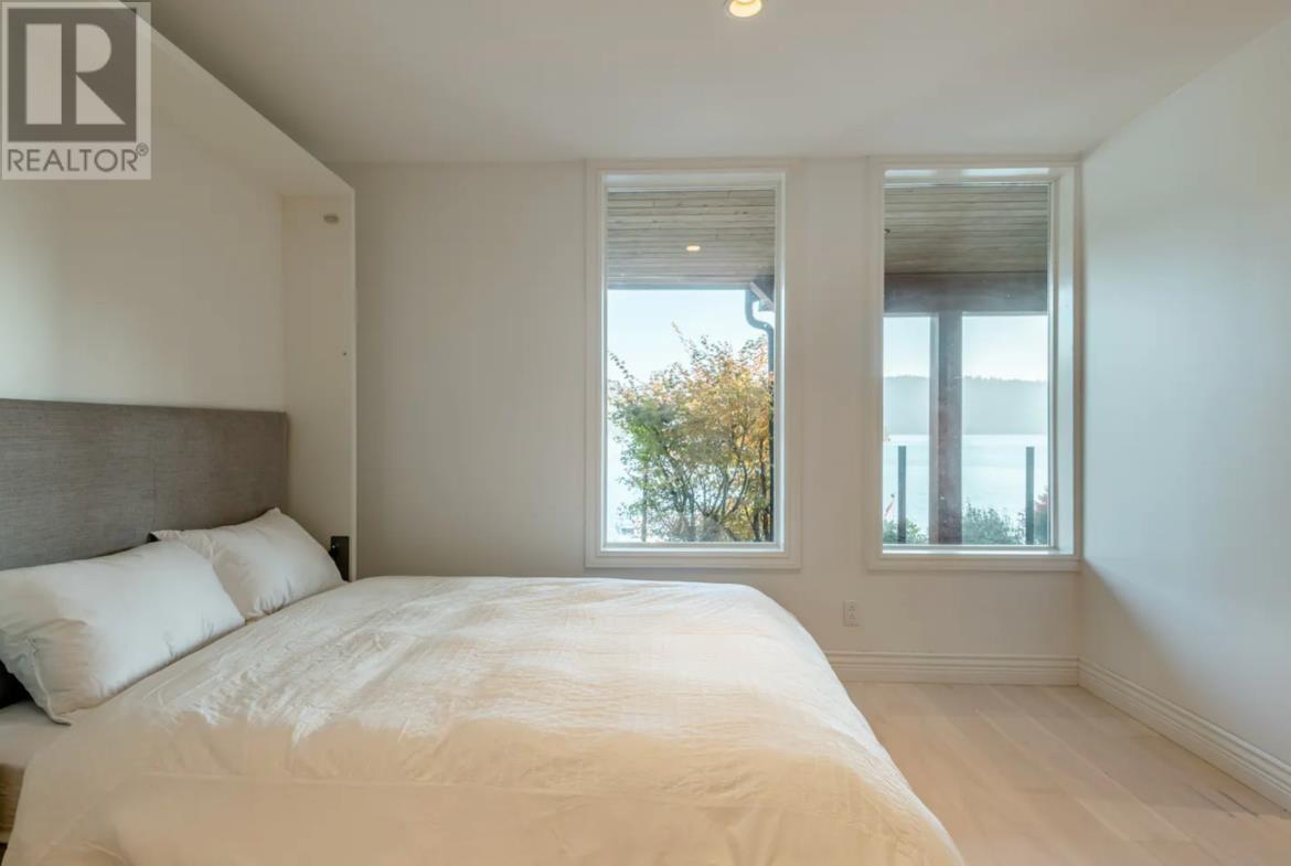 4725 Strathcona Road, North Vancouver, British Columbia  V7G 1G9 - Photo 8 - R2956337