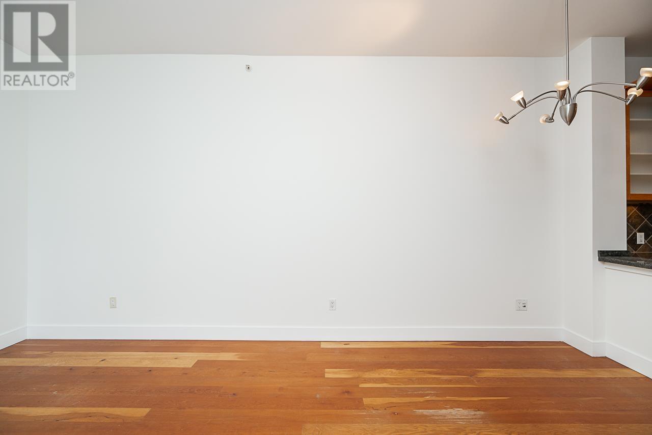 Listing Picture 15 of 34 : 401 8988 HUDSON STREET, Vancouver / 溫哥華 - 魯藝地產 Yvonne Lu Group - MLS Medallion Club Member