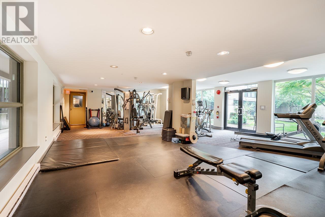 Listing Picture 28 of 34 : 401 8988 HUDSON STREET, Vancouver / 溫哥華 - 魯藝地產 Yvonne Lu Group - MLS Medallion Club Member