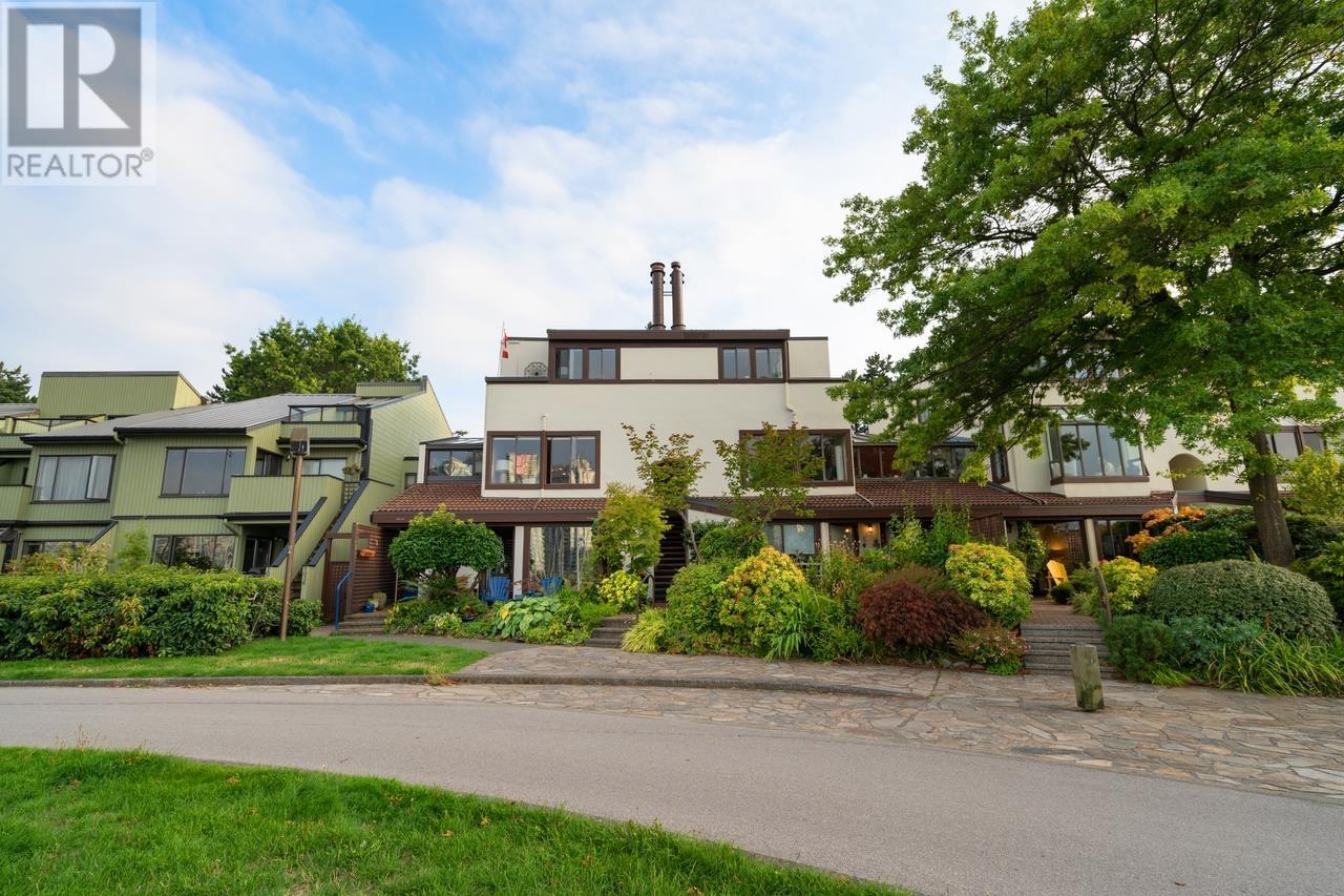 1042 Ironwork Passage, Vancouver, British Columbia  V6H 3P1 - Photo 2 - R2945427