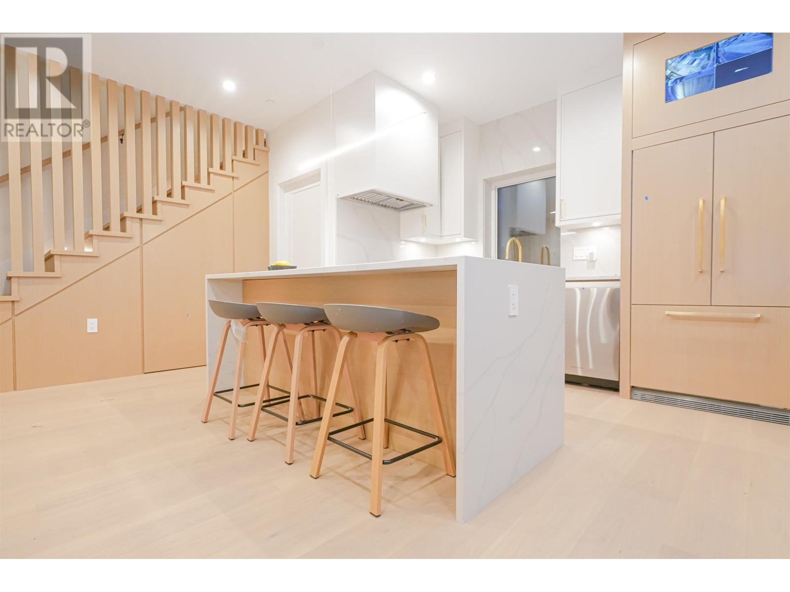 4858 Dumfries Street, Vancouver, British Columbia  V5N 3T9 - Photo 7 - R2956053