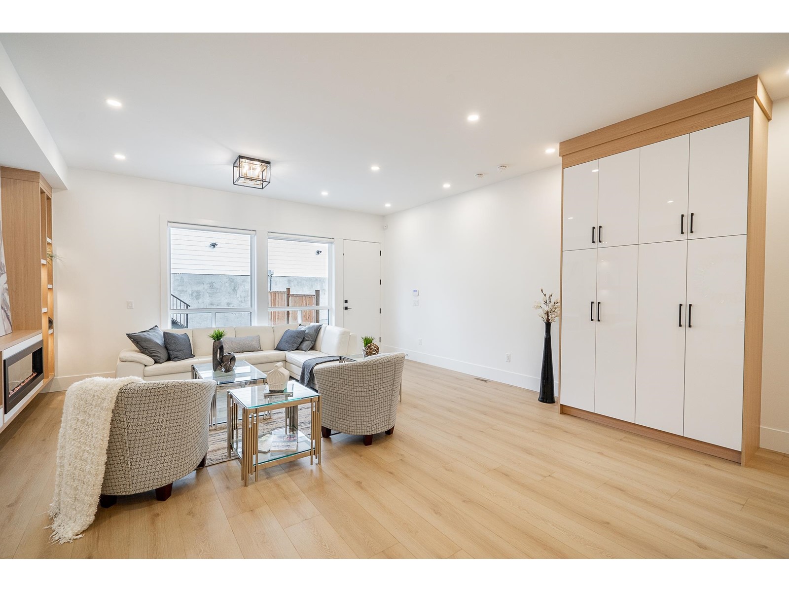 16681 16 Avenue, Surrey, British Columbia  V3S 9X7 - Photo 9 - R2956406