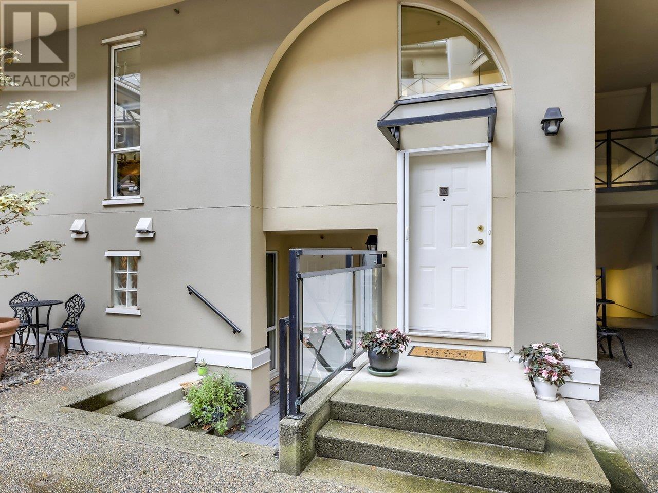 209 2 Renaissance Square, New Westminster, British Columbia  V3M 6K3 - Photo 28 - R2956185