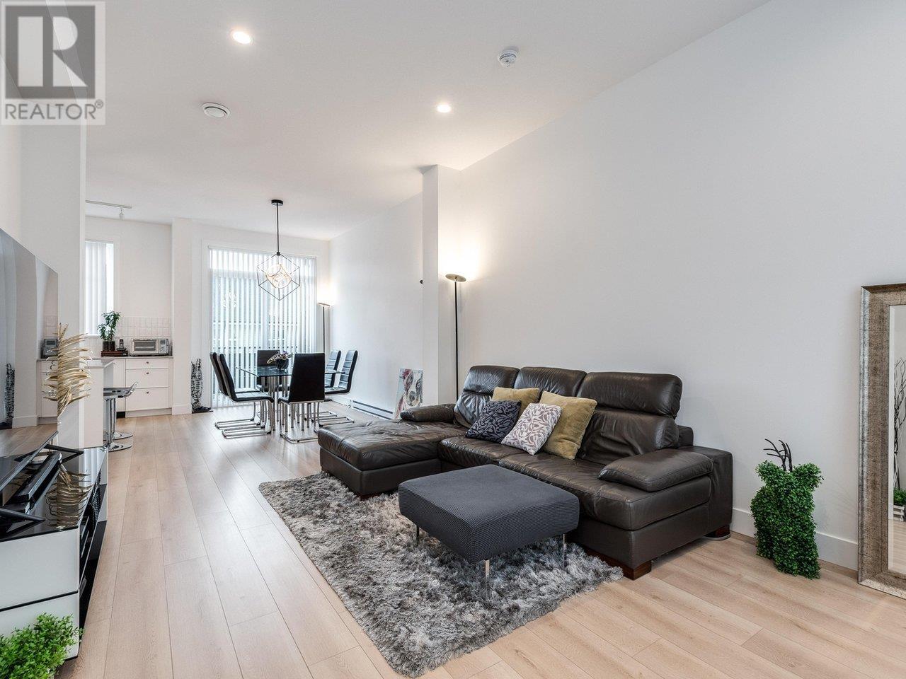 188 1331 Olmsted Street, Coquitlam, British Columbia V3E 0T3 - Photo 4 - R2955974