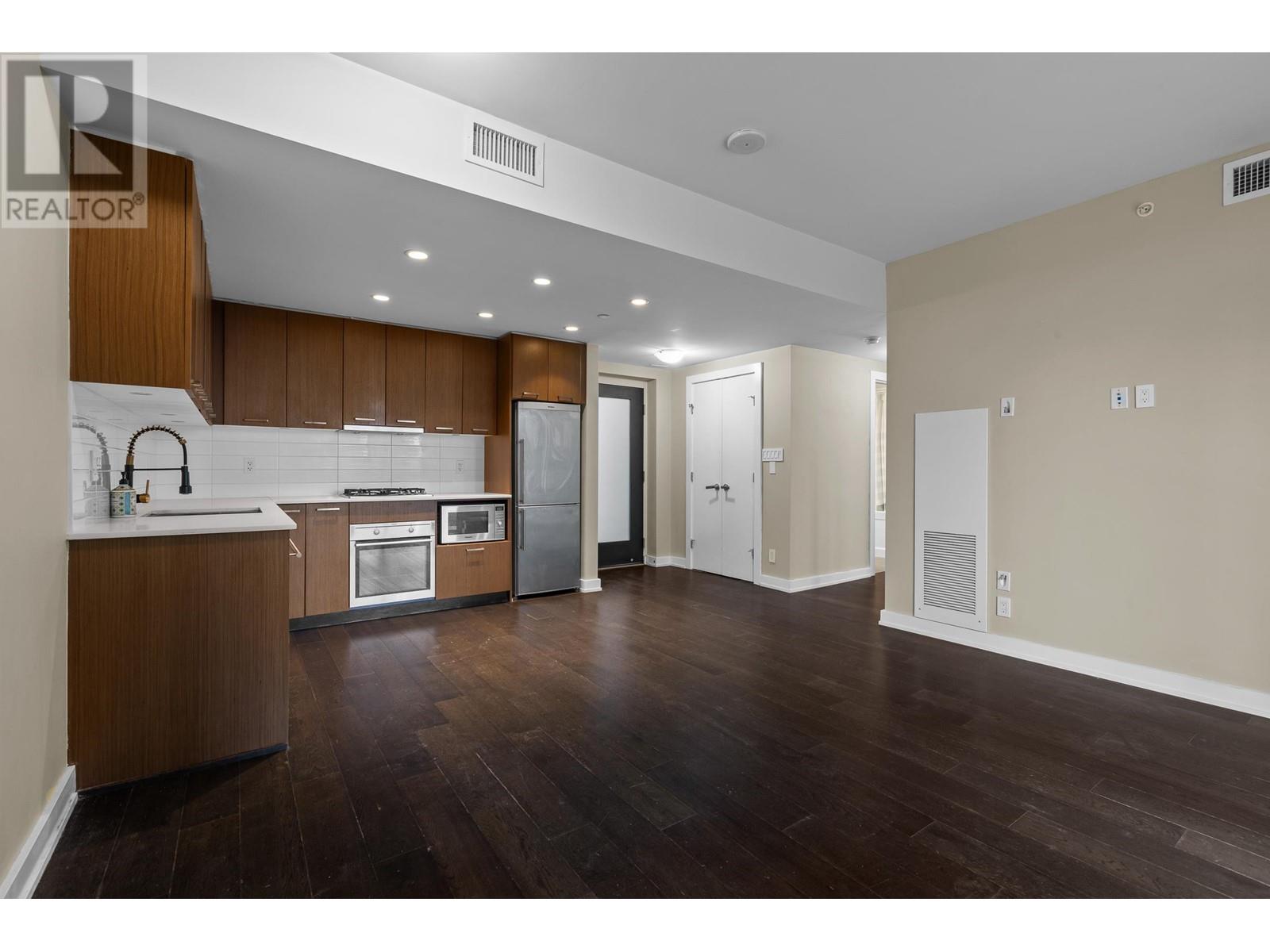 303 1372 Seymour Street, Vancouver, British Columbia  V6B 0L1 - Photo 5 - R2955893