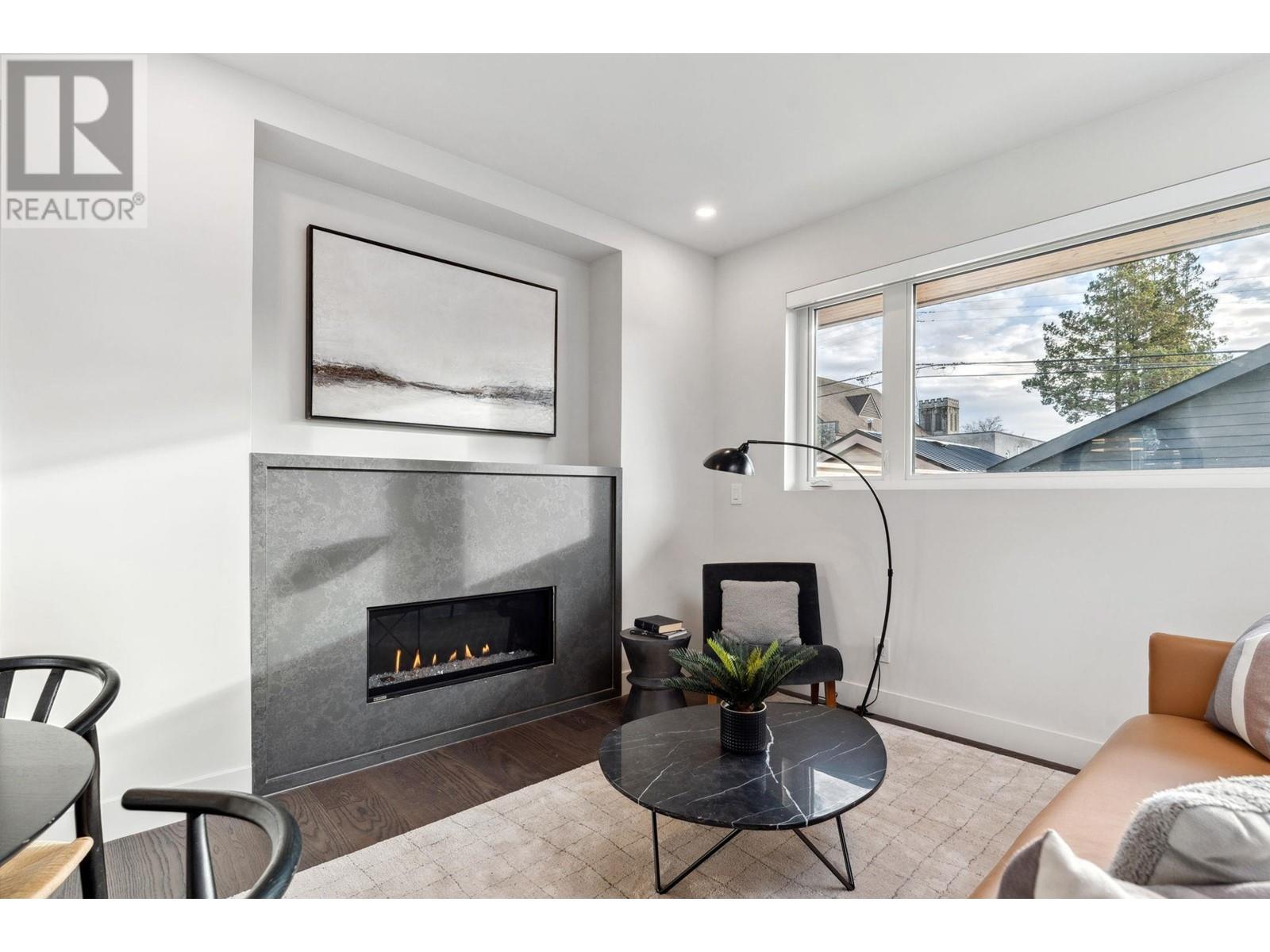 Listing Picture 20 of 40 : 2 620 E 46TH AVENUE, Vancouver / 溫哥華 - 魯藝地產 Yvonne Lu Group - MLS Medallion Club Member