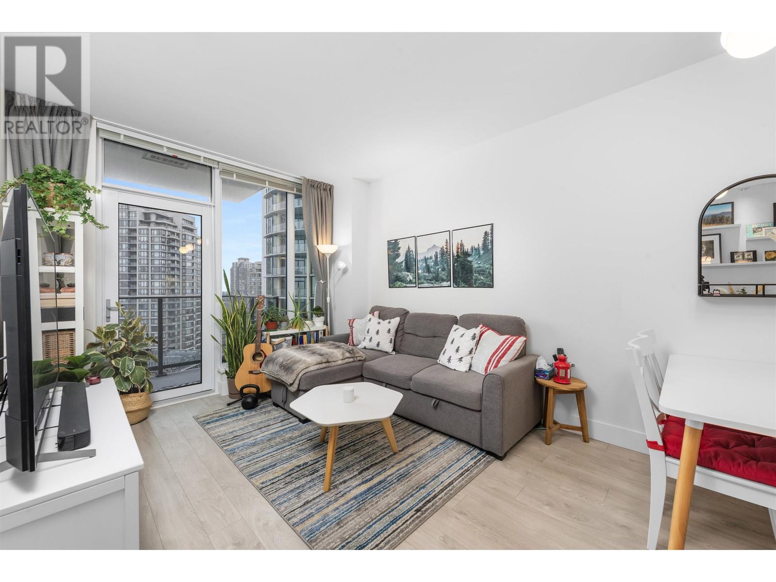 1711 7388 Kingsway Street, Burnaby, British Columbia  V3N 0G9 - Photo 1 - R2956422
