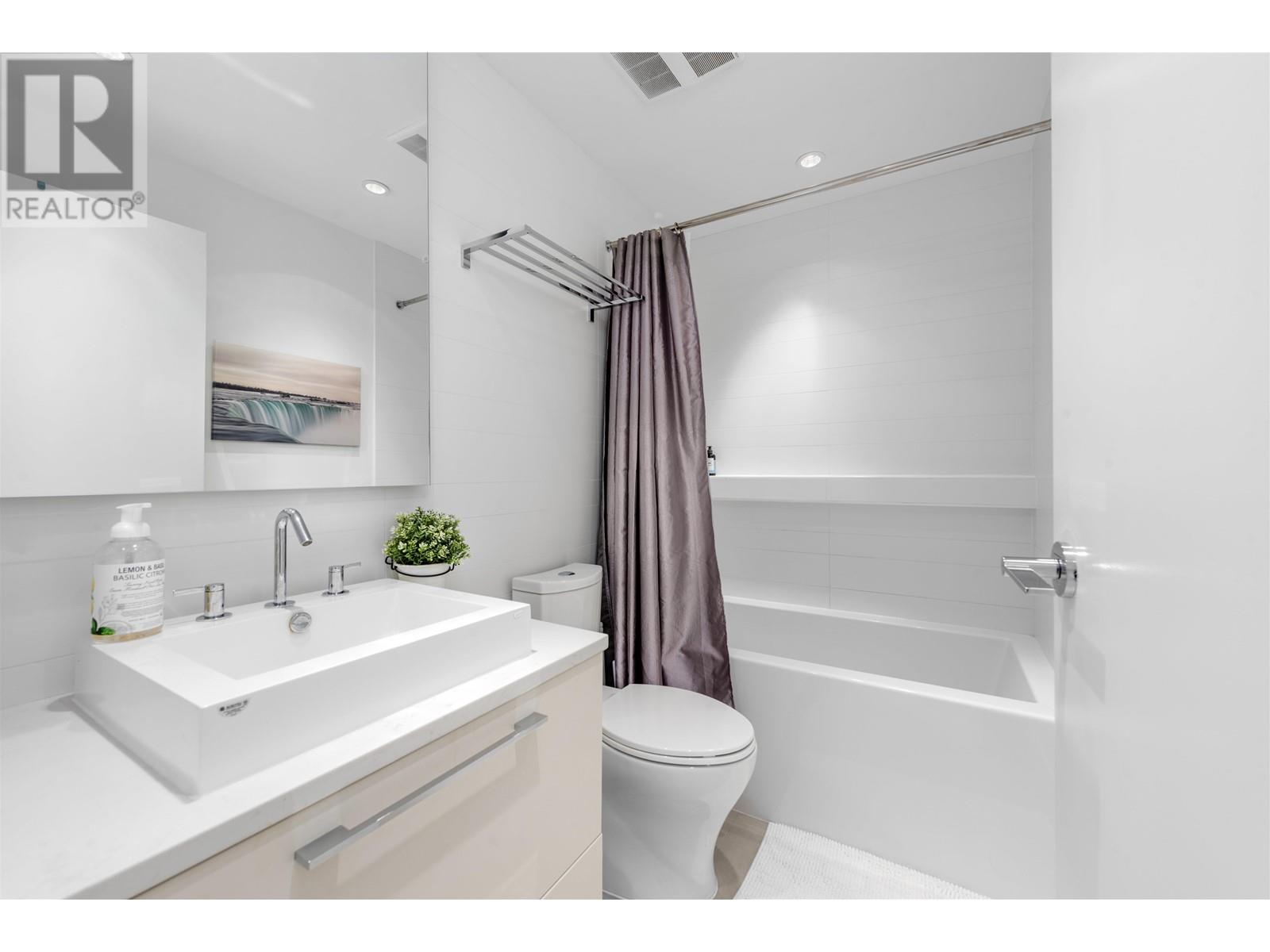 1711 7388 Kingsway Street, Burnaby, British Columbia  V3N 0G9 - Photo 12 - R2956422