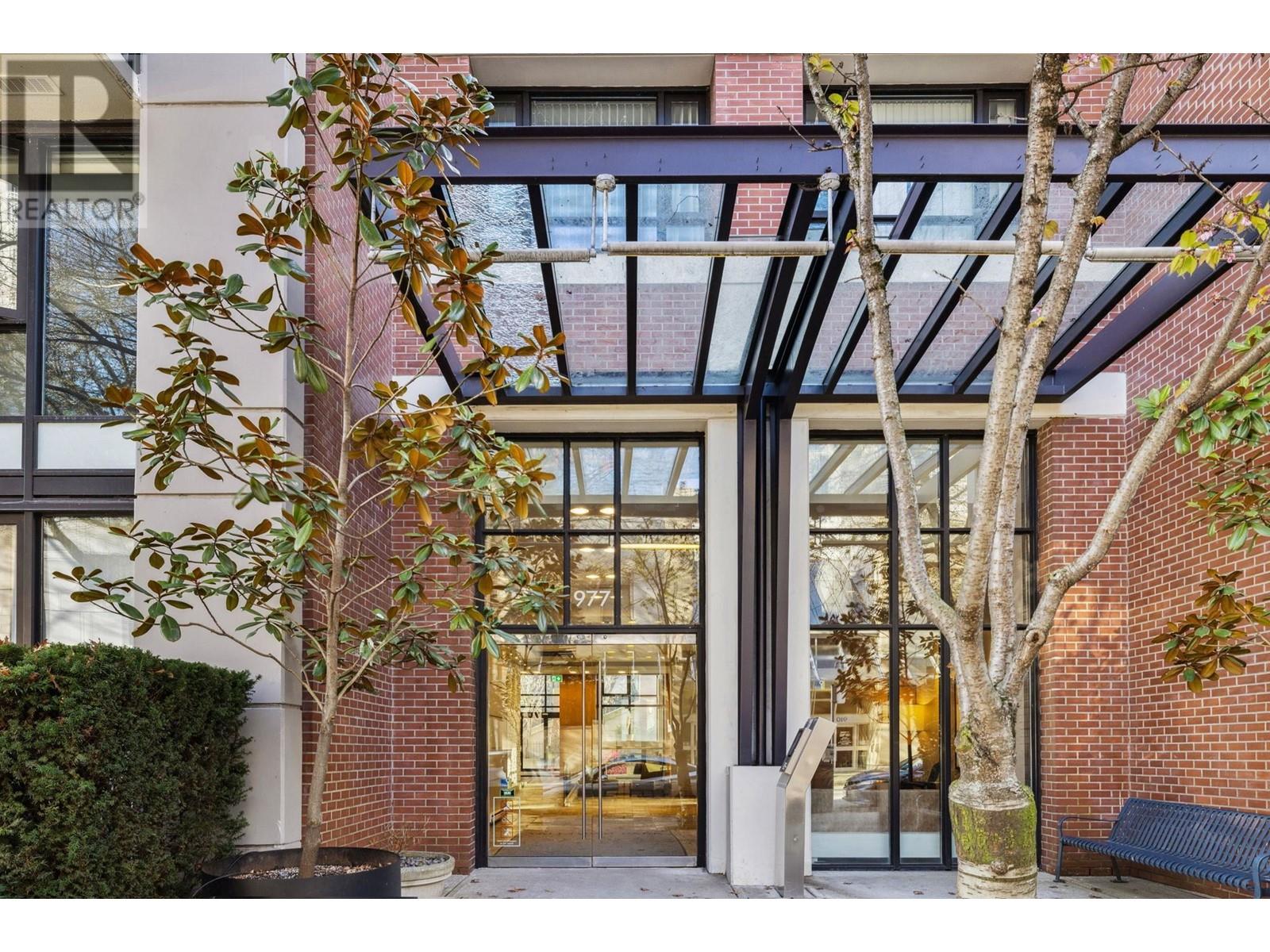 Listing Picture 21 of 27 : 904 977 MAINLAND STREET, Vancouver / 溫哥華 - 魯藝地產 Yvonne Lu Group - MLS Medallion Club Member