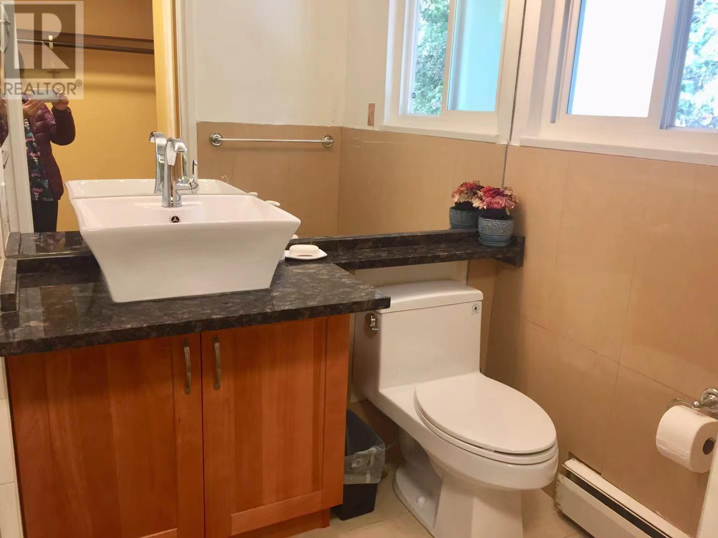 Listing Picture 8 of 10 : 7760 WATERTON DRIVE, Richmond / 烈治文 - 魯藝地產 Yvonne Lu Group - MLS Medallion Club Member