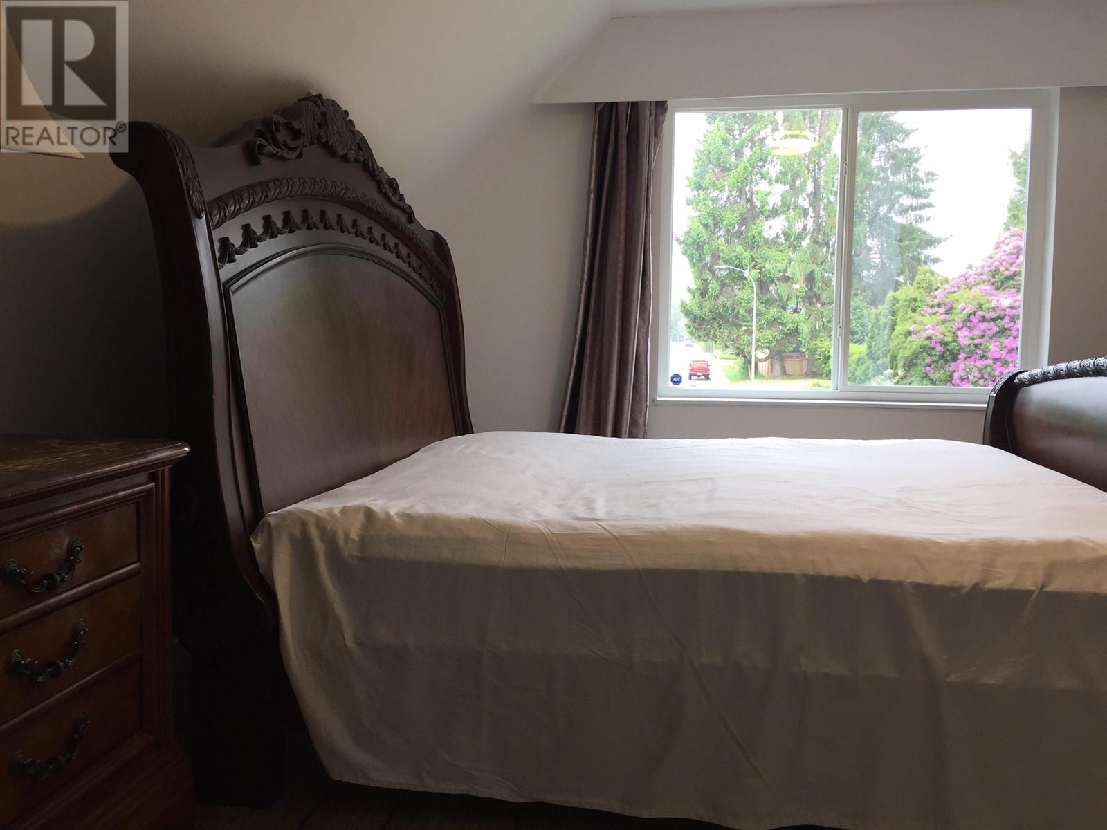 Listing Picture 9 of 10 : 7760 WATERTON DRIVE, Richmond / 烈治文 - 魯藝地產 Yvonne Lu Group - MLS Medallion Club Member