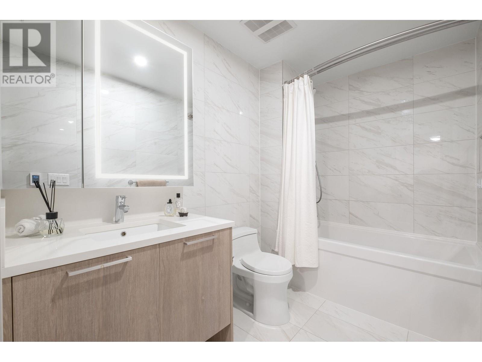 802 6398 Silver Avenue, Burnaby, British Columbia  V5H 0K7 - Photo 13 - R2956171