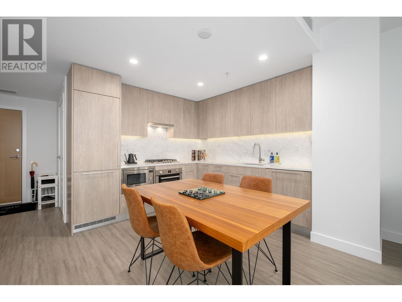 802 6398 Silver Avenue, Burnaby, British Columbia  V5H 0K7 - Photo 9 - R2956171