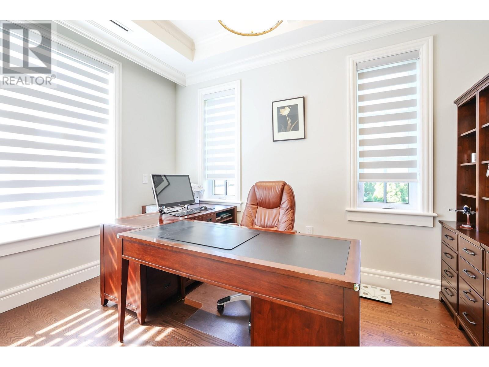 Listing Picture 22 of 40 : 2433 W 22ND AVENUE, Vancouver / 溫哥華 - 魯藝地產 Yvonne Lu Group - MLS Medallion Club Member