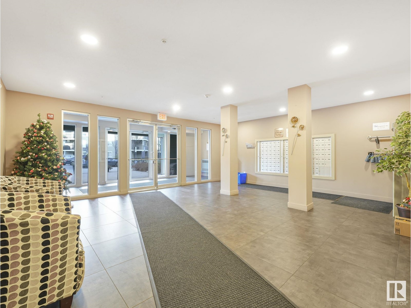 Property at #404 270 MCCONACHIE DR NW image 2