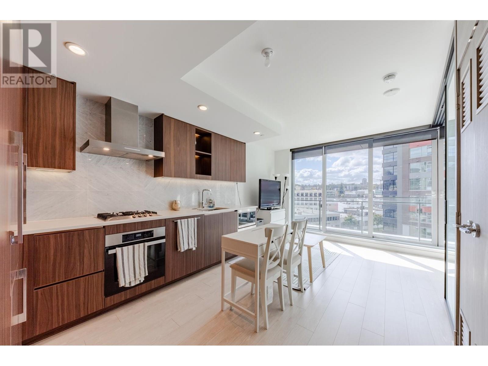 718 1768 Cook Street, Vancouver, British Columbia V5Y 0N3 - Photo 3 - R2956395