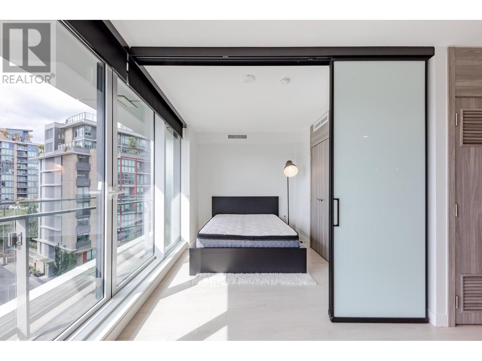 718 1768 Cook Street, Vancouver, British Columbia V5Y 0N3 - Photo 6 - R2956395