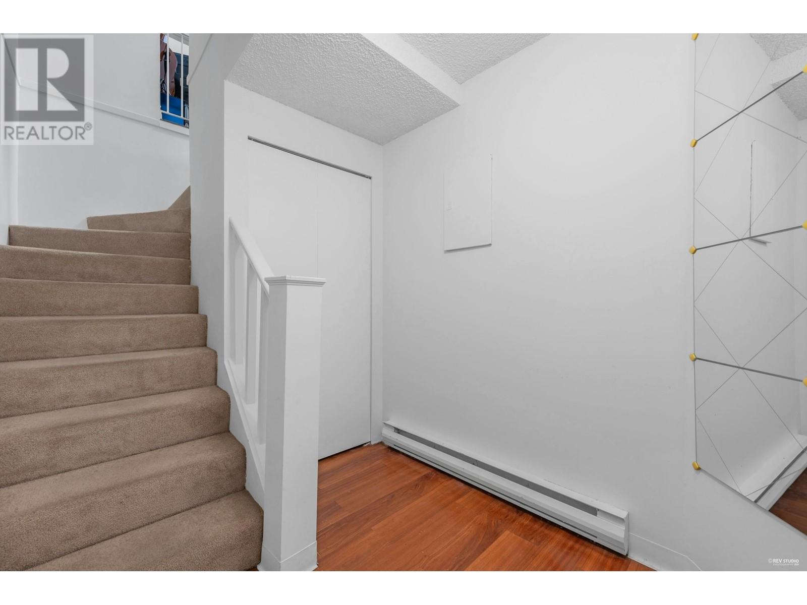 Listing Picture 11 of 36 : 214 8040 COLONIAL DRIVE, Richmond / 烈治文 - 魯藝地產 Yvonne Lu Group - MLS Medallion Club Member