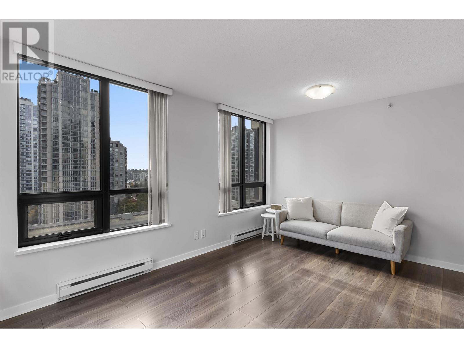 Listing Picture 10 of 23 : 1102 909 MAINLAND STREET, Vancouver / 溫哥華 - 魯藝地產 Yvonne Lu Group - MLS Medallion Club Member