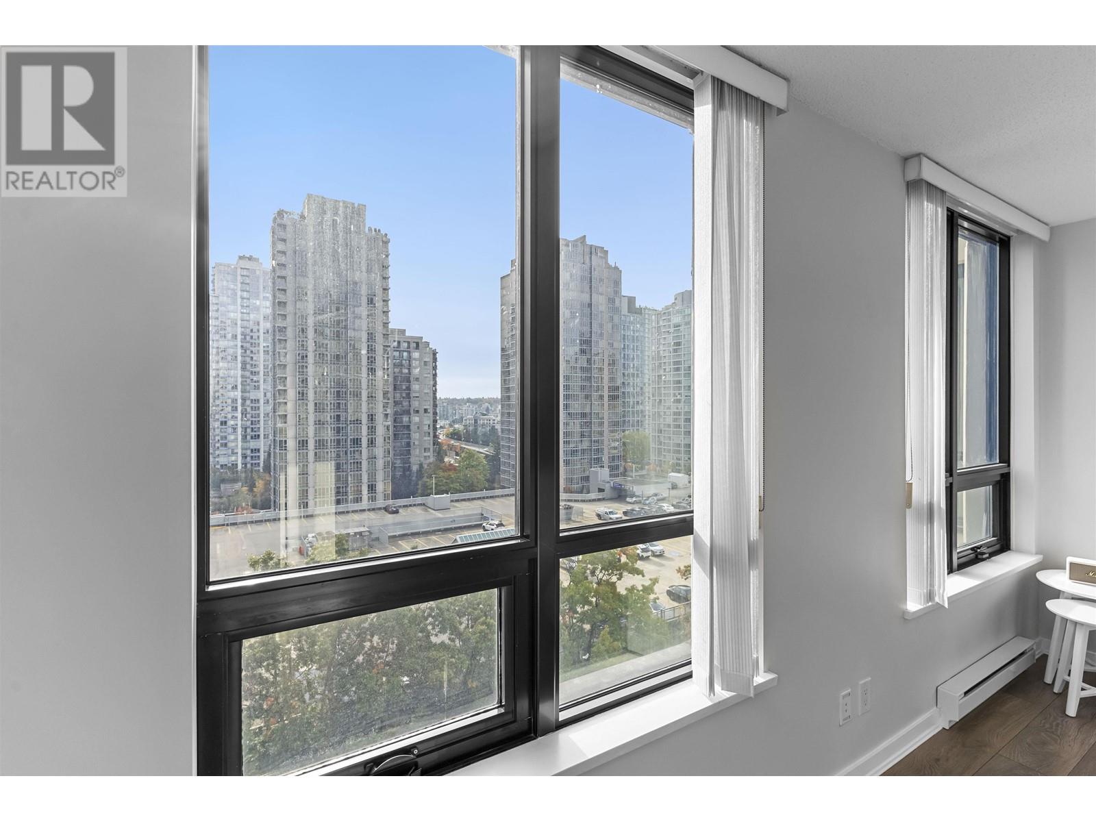 Listing Picture 15 of 23 : 1102 909 MAINLAND STREET, Vancouver / 溫哥華 - 魯藝地產 Yvonne Lu Group - MLS Medallion Club Member