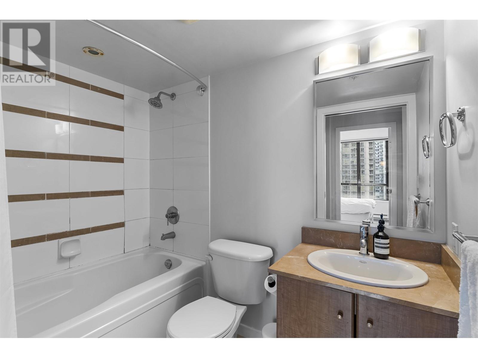 Listing Picture 17 of 23 : 1102 909 MAINLAND STREET, Vancouver / 溫哥華 - 魯藝地產 Yvonne Lu Group - MLS Medallion Club Member