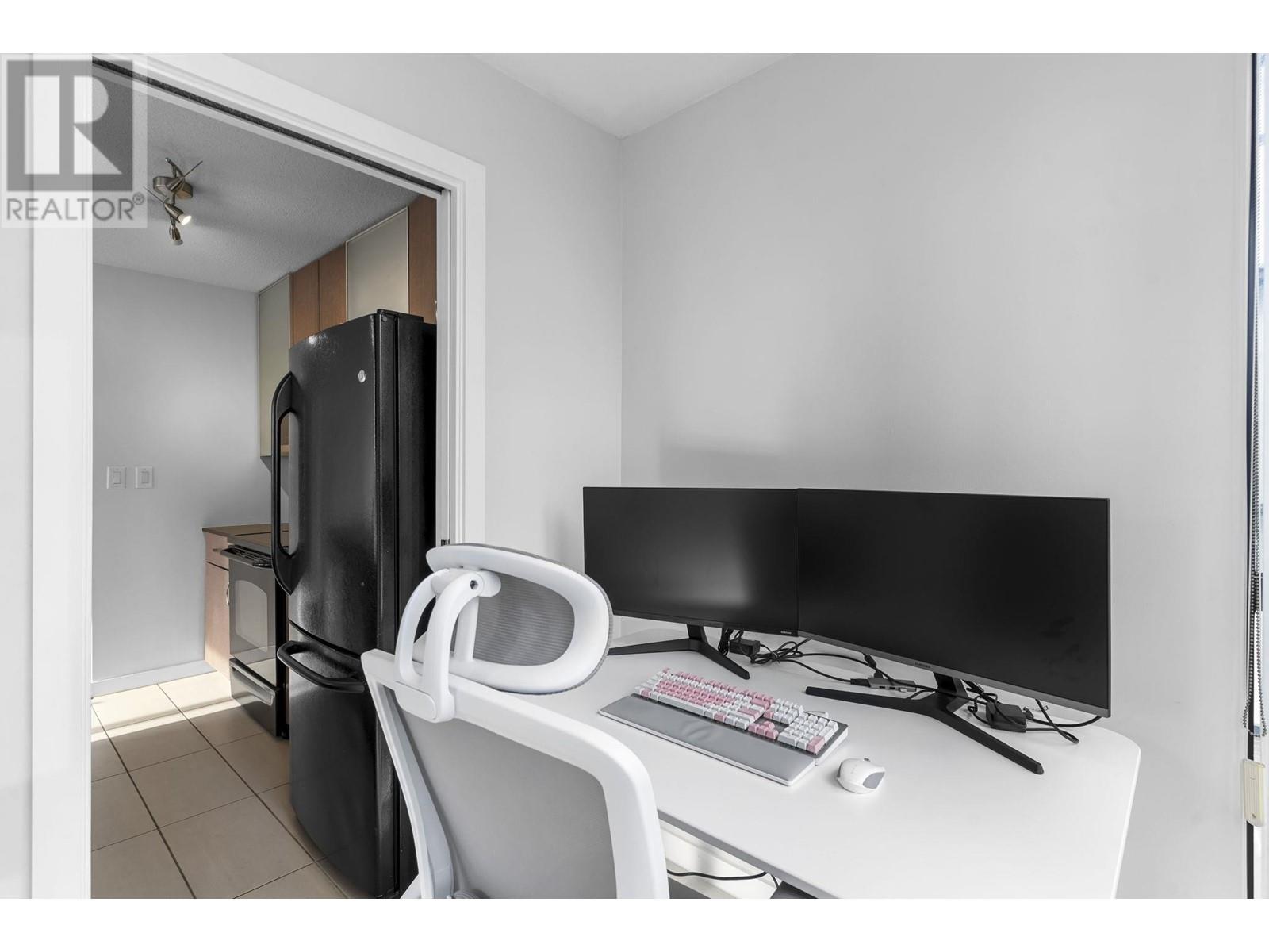 Listing Picture 8 of 23 : 1102 909 MAINLAND STREET, Vancouver / 溫哥華 - 魯藝地產 Yvonne Lu Group - MLS Medallion Club Member