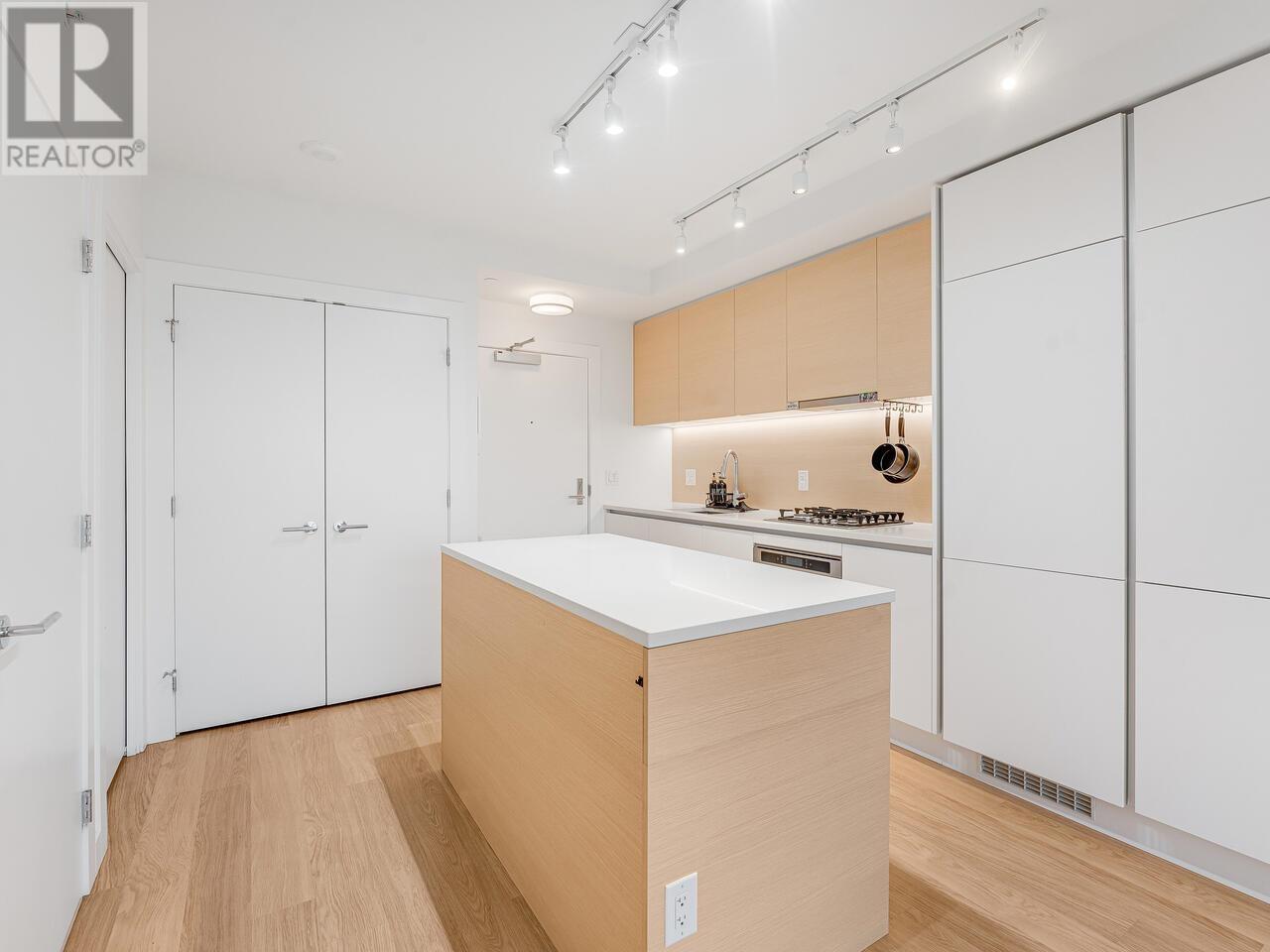 2510 525 Foster Avenue, Coquitlam, British Columbia  V3J 0H6 - Photo 6 - R2956442