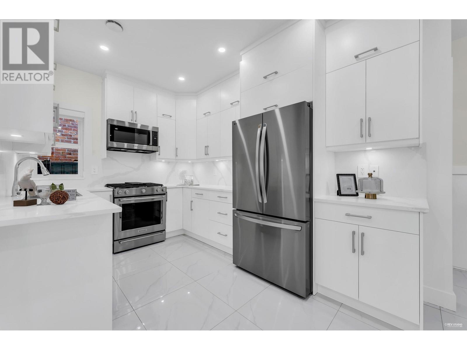 1 2576 E 28th Avenue, Vancouver, British Columbia  V5R 1R6 - Photo 7 - R2956424