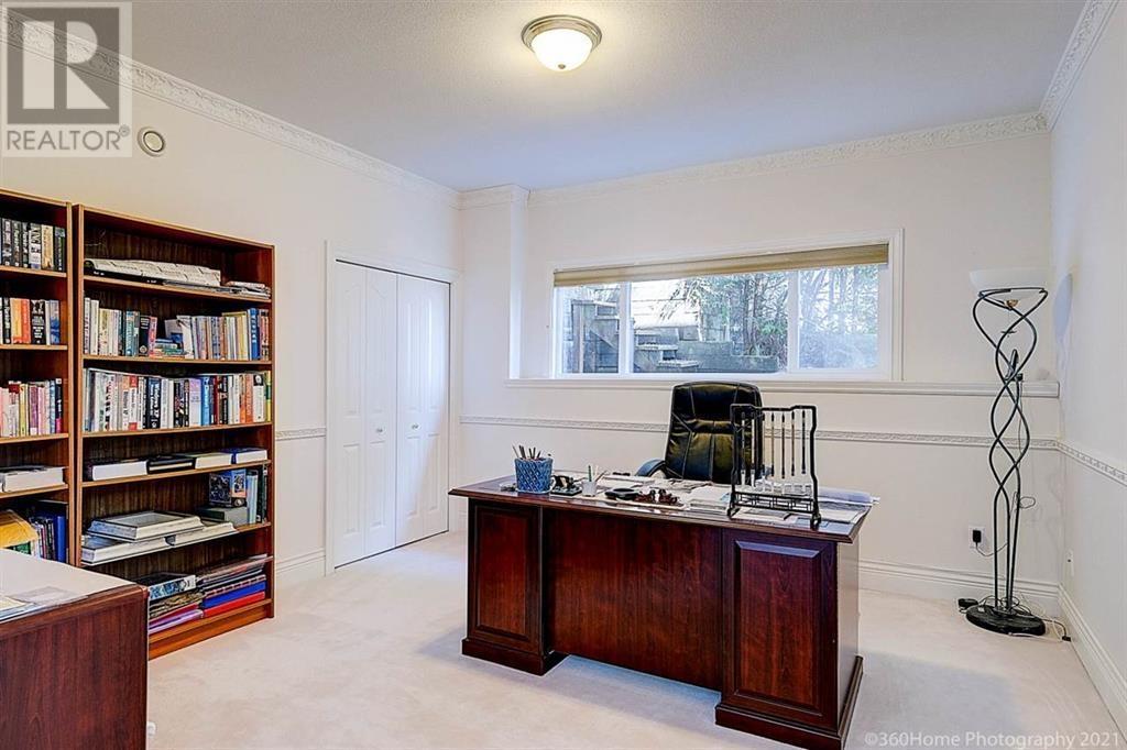 4139 Citadel Court, North Vancouver, British Columbia  V7K 3C5 - Photo 11 - R2946086