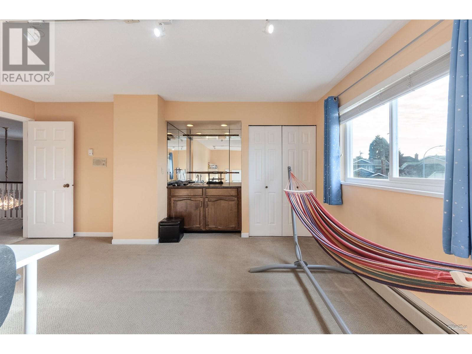 Listing Picture 14 of 29 : 4328 FORTUNE AVENUE, Richmond / 烈治文 - 魯藝地產 Yvonne Lu Group - MLS Medallion Club Member