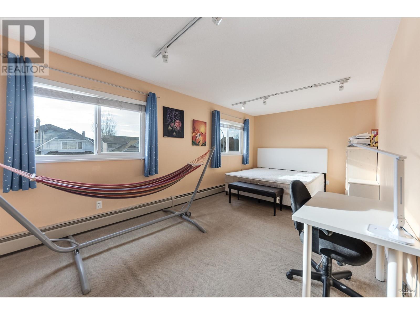 Listing Picture 13 of 29 : 4328 FORTUNE AVENUE, Richmond / 烈治文 - 魯藝地產 Yvonne Lu Group - MLS Medallion Club Member