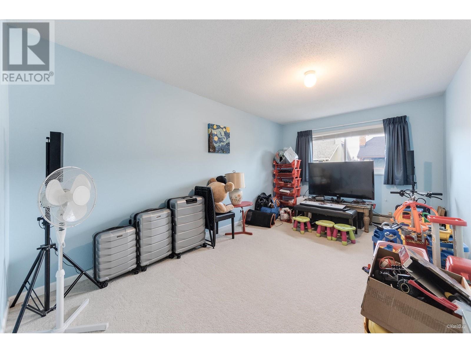 Listing Picture 19 of 29 : 4328 FORTUNE AVENUE, Richmond / 烈治文 - 魯藝地產 Yvonne Lu Group - MLS Medallion Club Member