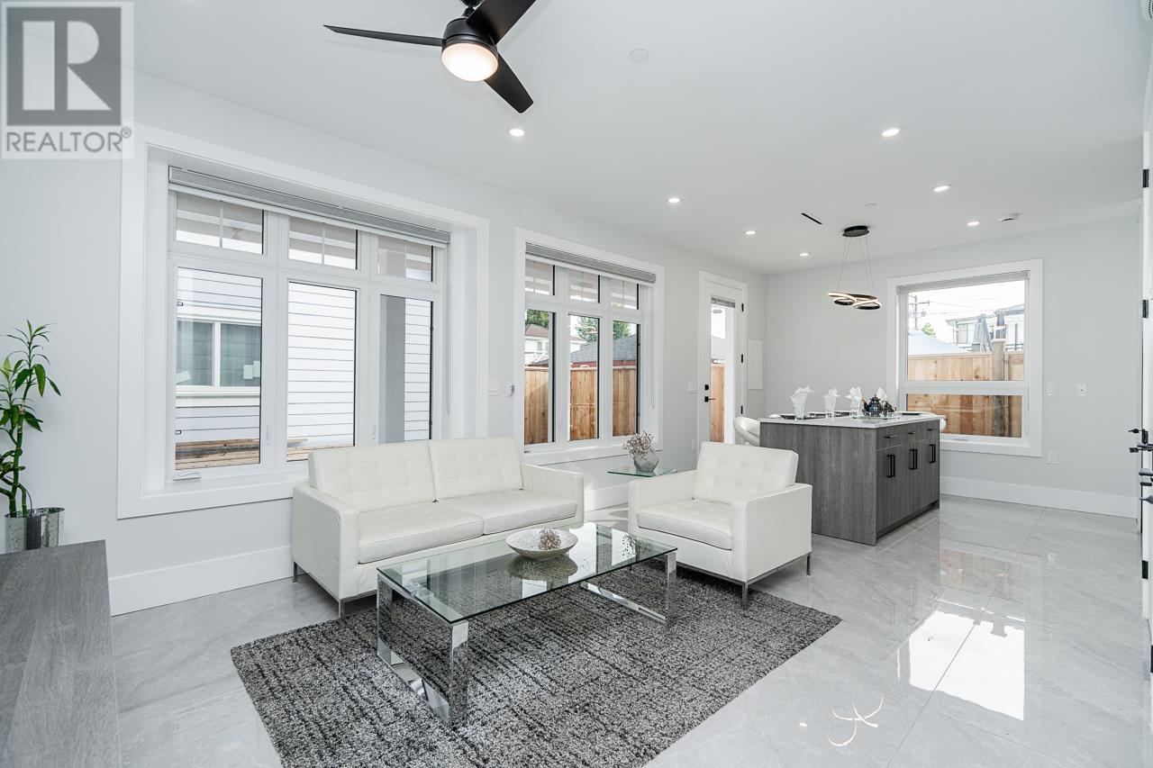 2 1905 E 36th Avenue, Vancouver, British Columbia  V5P 1C7 - Photo 5 - R2955986