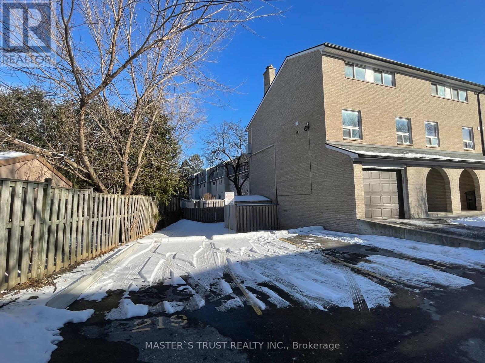 11 - 6 Liszt Gate, Toronto, Ontario  M2H 1G7 - Photo 2 - C11923766