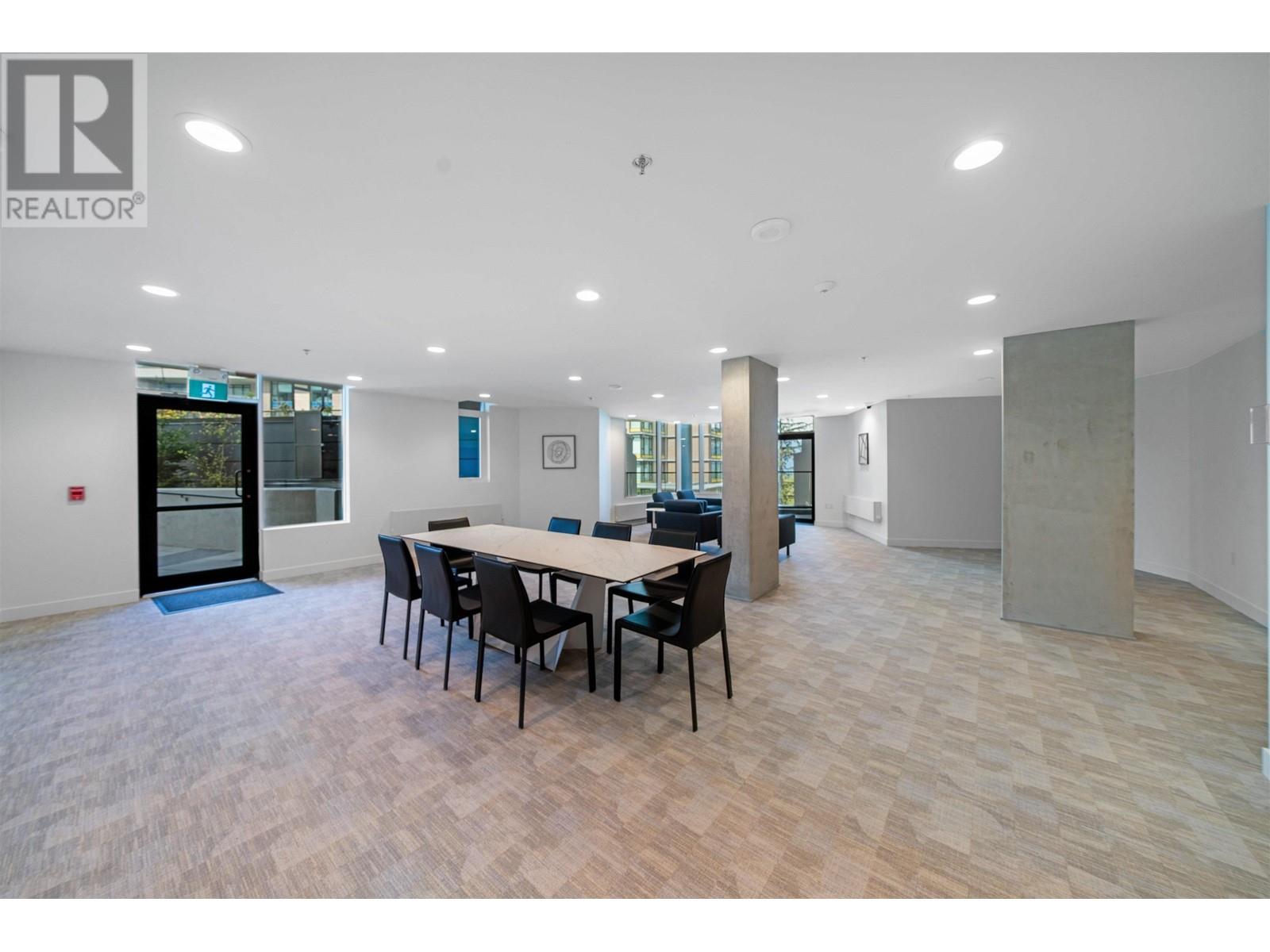 Listing Picture 20 of 27 : 504 8761 UNIVERSITY CRESCENT, Burnaby / 本拿比 - 魯藝地產 Yvonne Lu Group - MLS Medallion Club Member