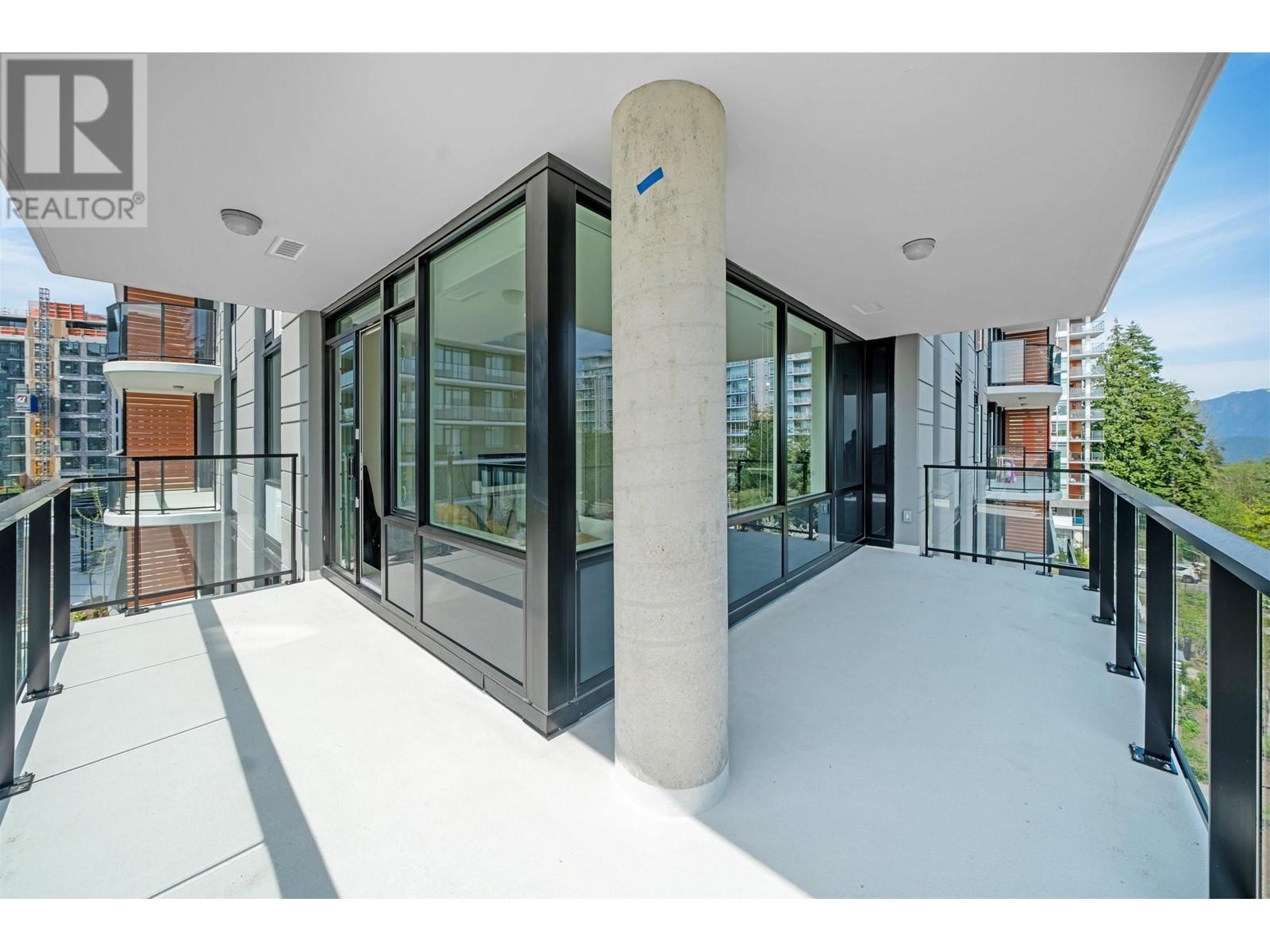 Listing Picture 17 of 27 : 504 8761 UNIVERSITY CRESCENT, Burnaby / 本拿比 - 魯藝地產 Yvonne Lu Group - MLS Medallion Club Member