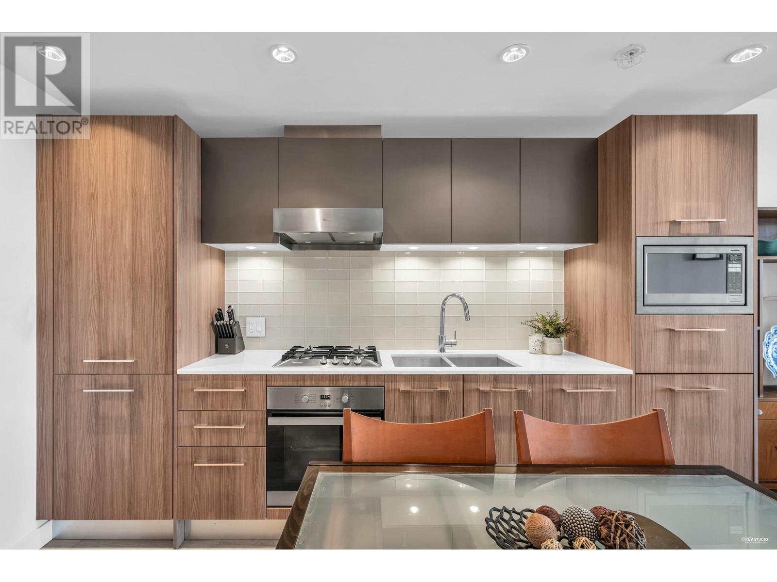 306 4638 Gladstone Street, Vancouver, British Columbia V5N 0G5 - Photo 2 - R2952694