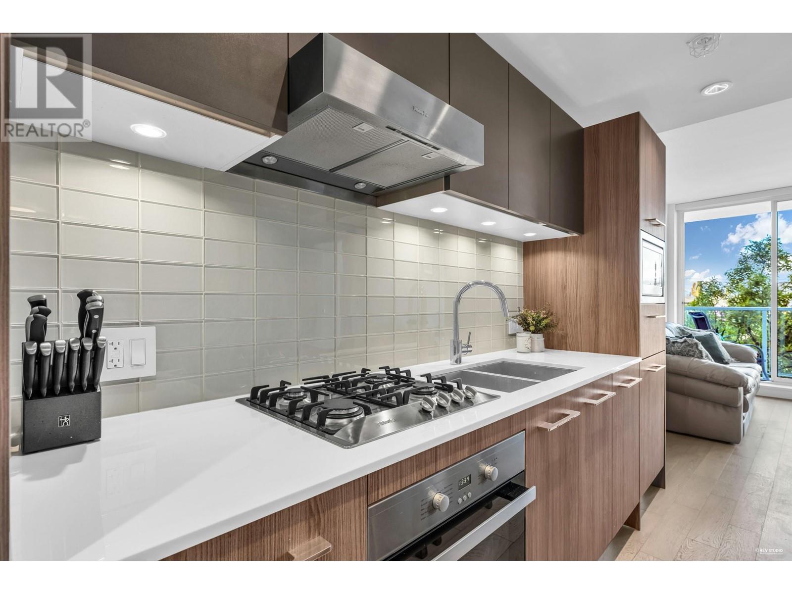 306 4638 Gladstone Street, Vancouver, British Columbia V5N 0G5 - Photo 4 - R2952694