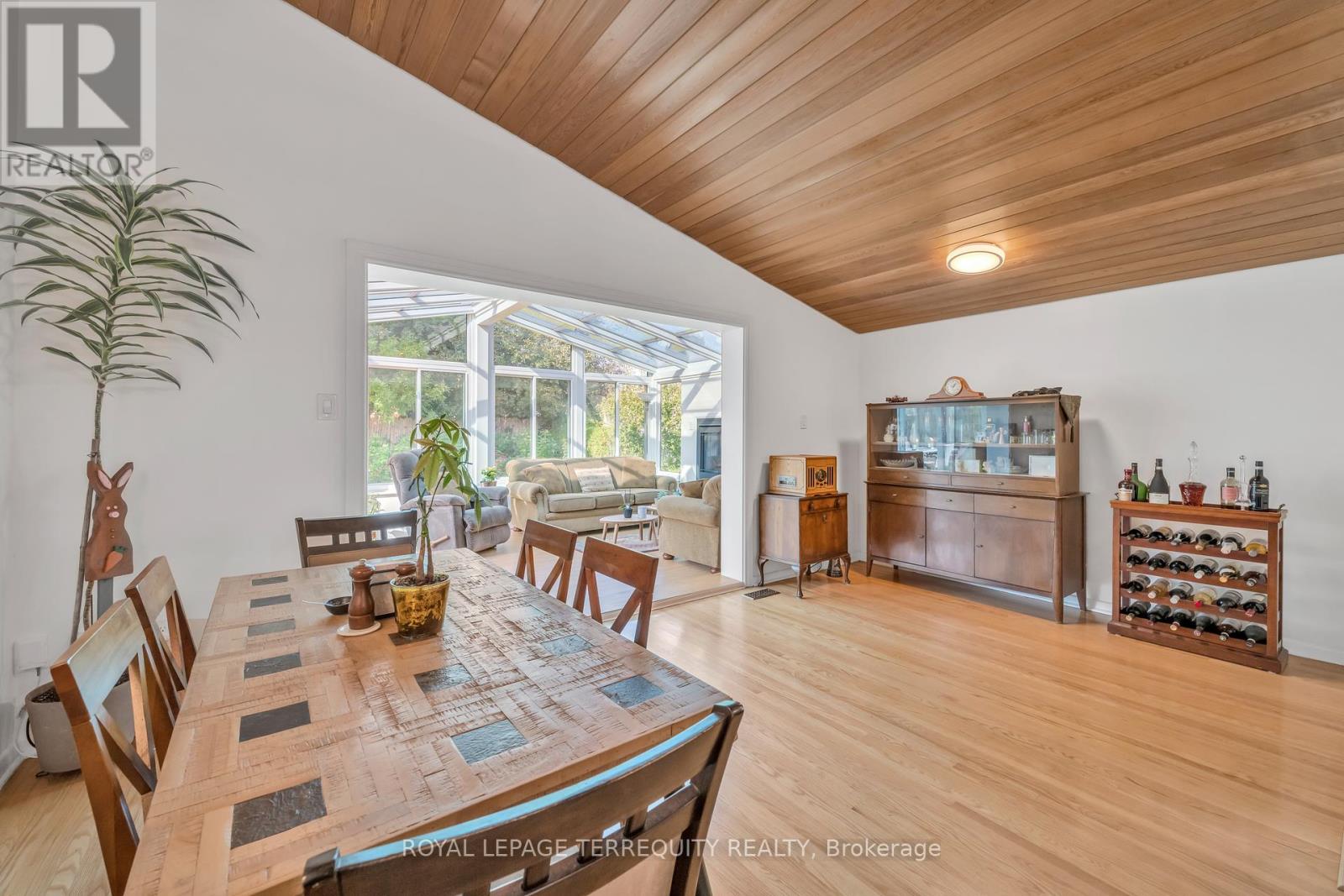 Property at 130 VEROBEACH BOULEVARD image 5