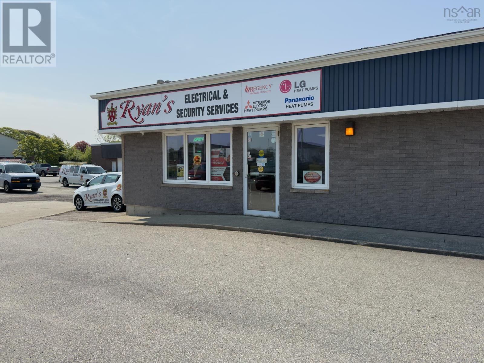 77 Parade Street, Yarmouth, Nova Scotia  B5A 3B3 - Photo 5 - 202500890