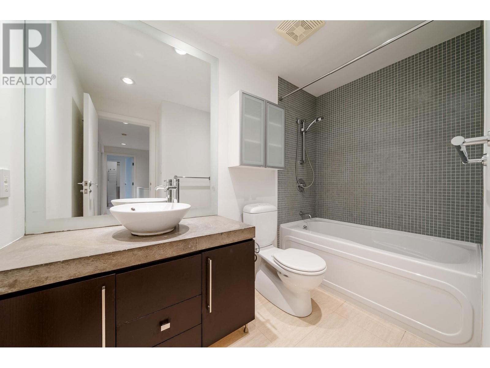 Th105 638 Beach Crescent, Vancouver, British Columbia  V6Z 3H4 - Photo 29 - R2956277