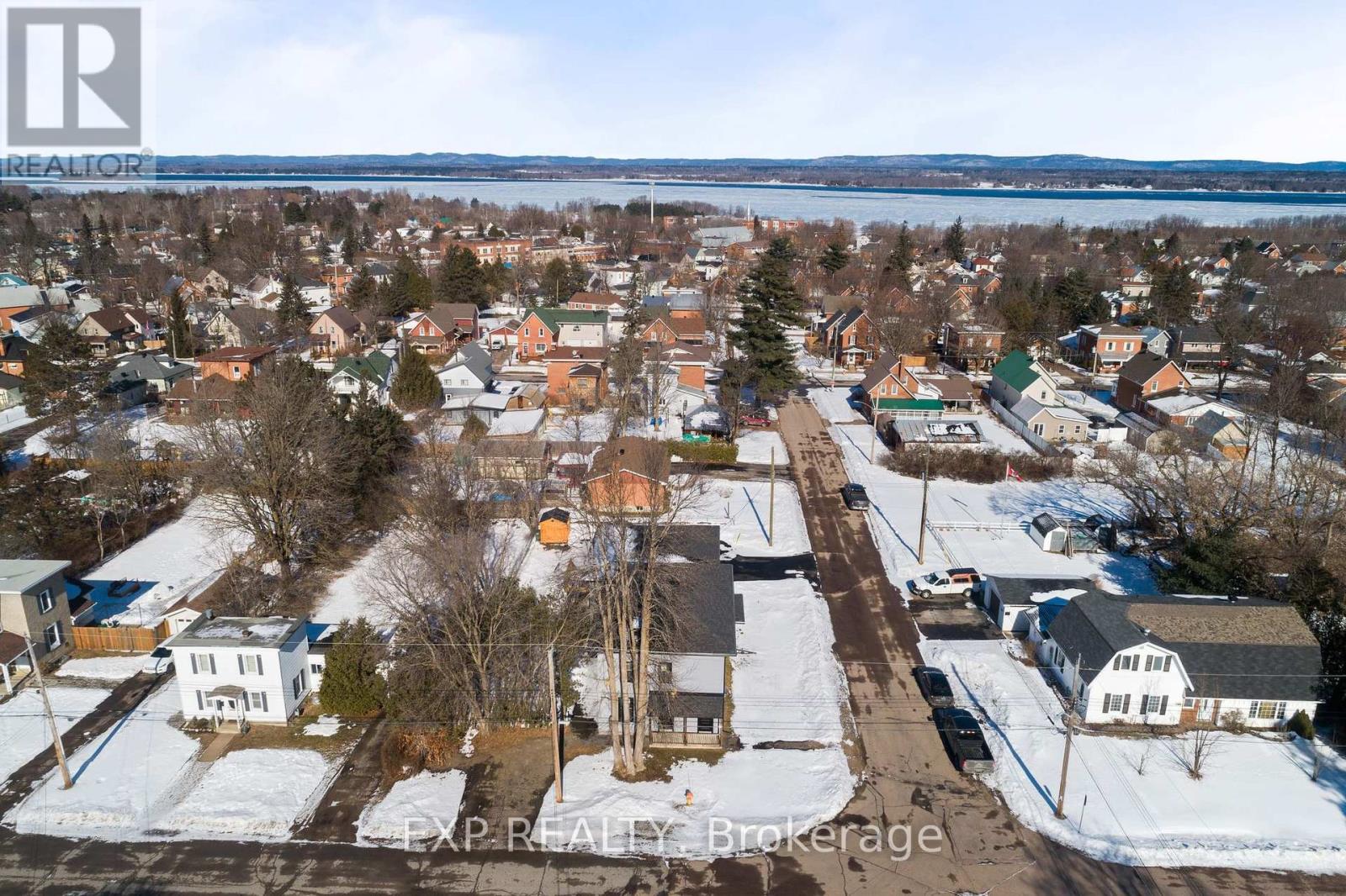 585 Perth Street, Pembroke, Ontario  K8A 6B9 - Photo 7 - X11923887