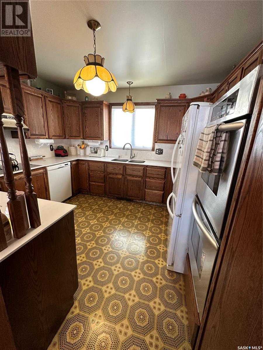 309 2nd Avenue, Gerald, Saskatchewan  S0A 1B0 - Photo 11 - SK992874