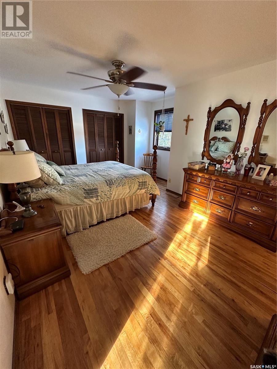 309 2nd Avenue, Gerald, Saskatchewan  S0A 1B0 - Photo 20 - SK992874