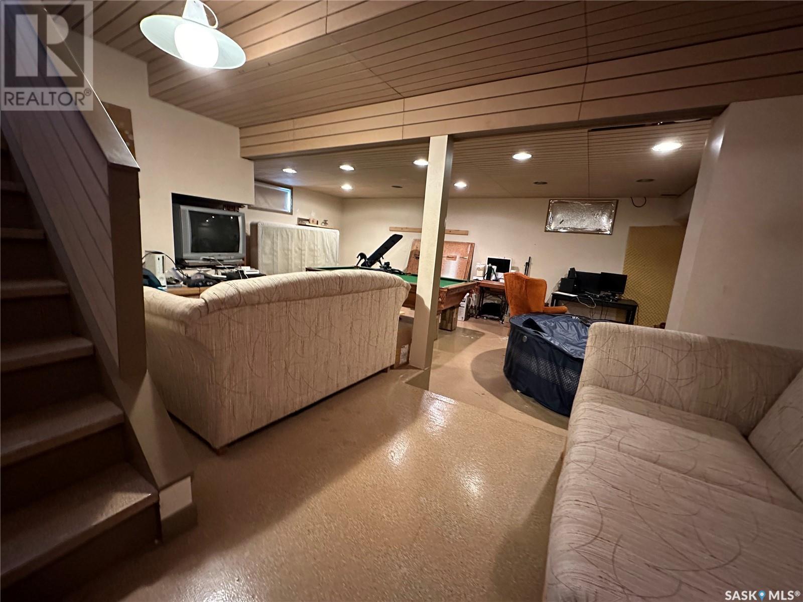 309 2nd Avenue, Gerald, Saskatchewan  S0A 1B0 - Photo 27 - SK992874