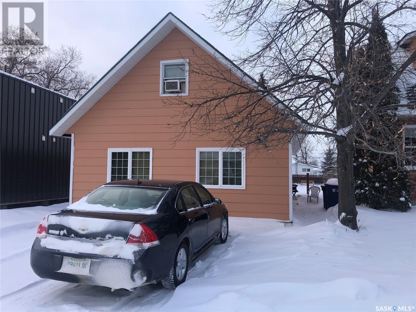 309 2nd Avenue, Gerald, Saskatchewan  S0A 1B0 - Photo 28 - SK992874