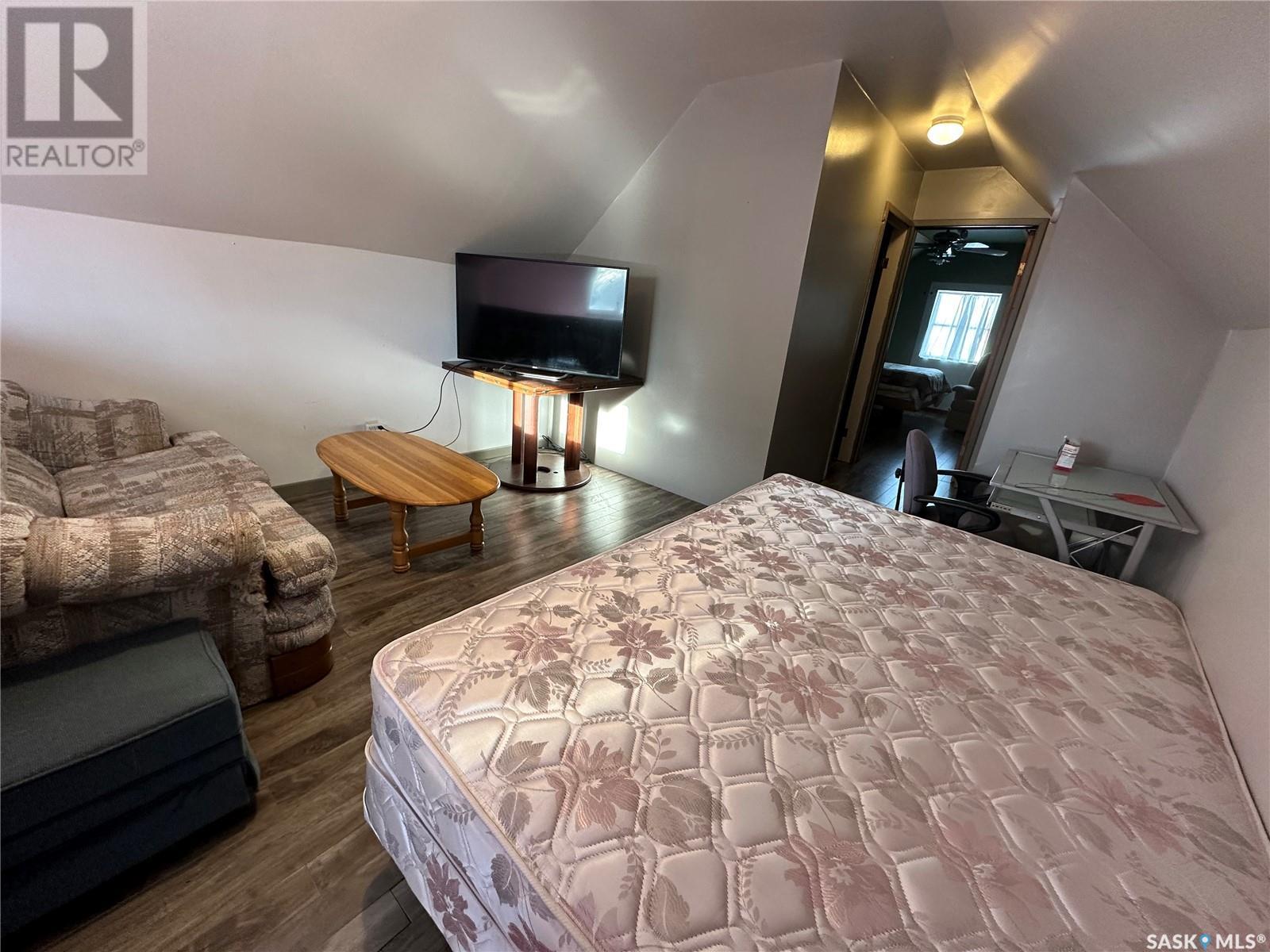 309 2nd Avenue, Gerald, Saskatchewan  S0A 1B0 - Photo 38 - SK992874