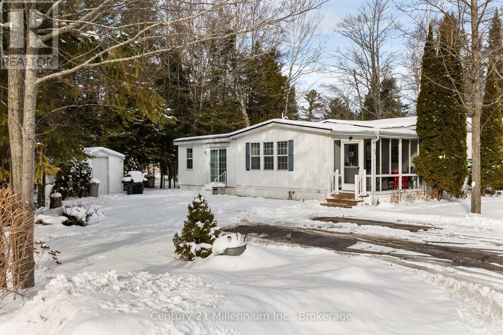 59 Topaz Street, Wasaga Beach, Ontario  L9Z 1X7 - Photo 1 - S11924015