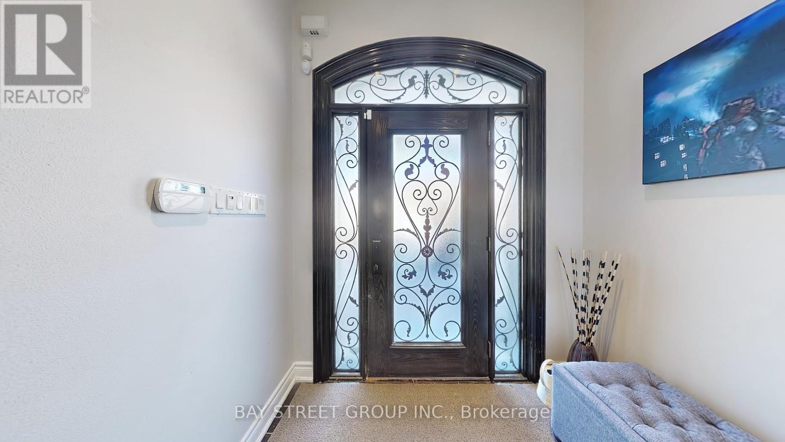 Property at 21 ROBERT GREEN CRESCENT image 4